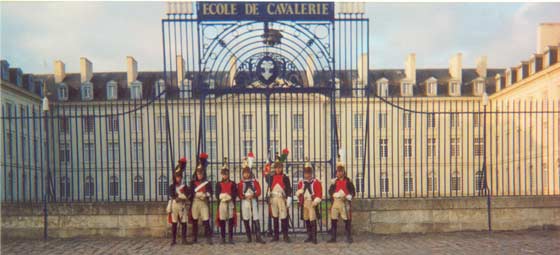 Devant l'cole de cavalerie de Saumur o nous tions hbergs.